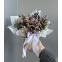 Альстромерия и лимониум в коробочке - кашпо